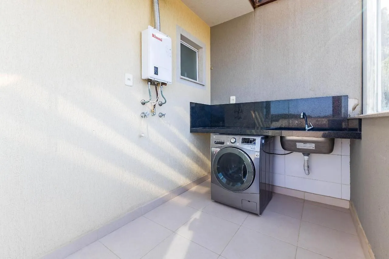 Cobertura Espacosa E Confortavel No Centro De Bombinhas 0*,  Brasil