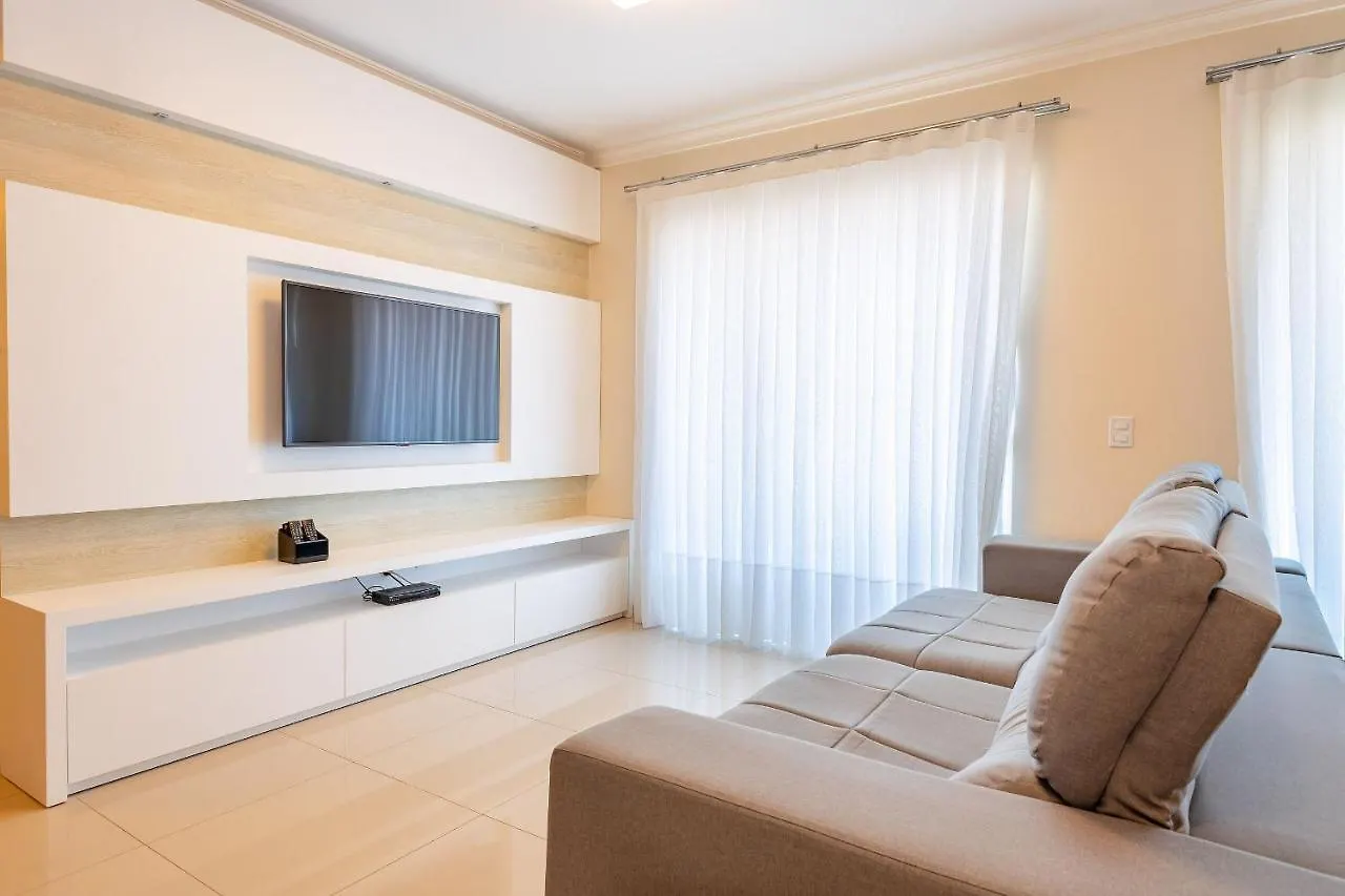 Cobertura Espacosa E Confortavel No Centro De Bombinhas Apartamento